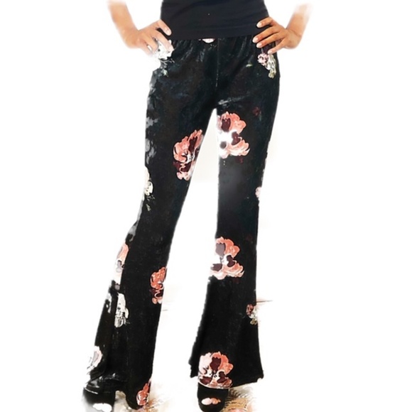 🍍Floral crushed velvet bell bottom pants, Sz.L🍍 - Picture 4 of 7